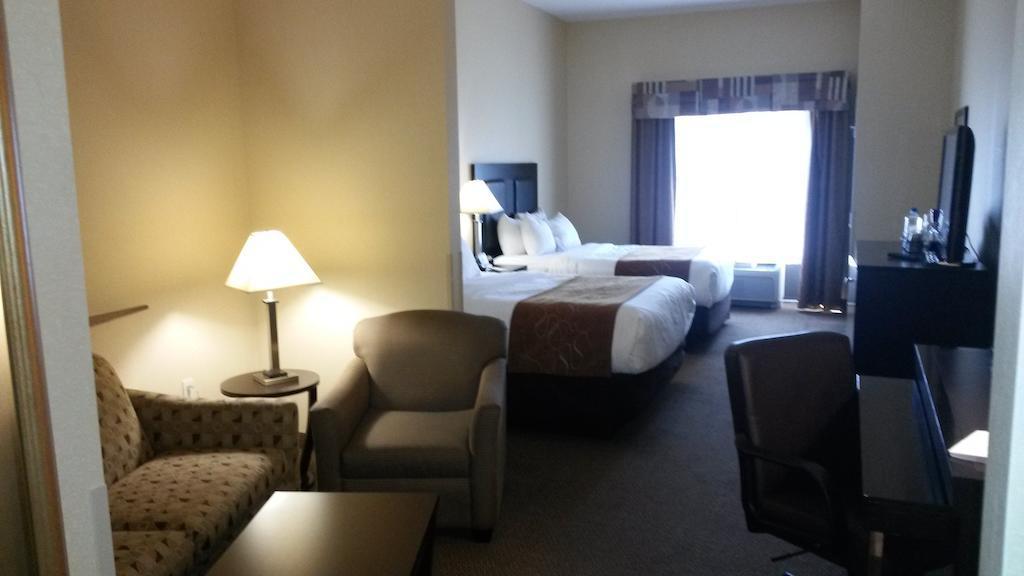 Comfort Suites Oshkosh Exterior foto